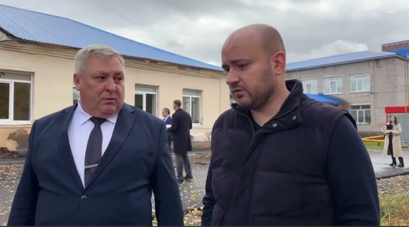 "Уволен на...": Мат – это плохо. Но хуже – когда чиновники говорят много и не делают ничего полезного