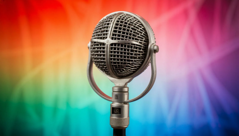 "Придворный армянин" начал хвалить Пугачёву. И тут началось