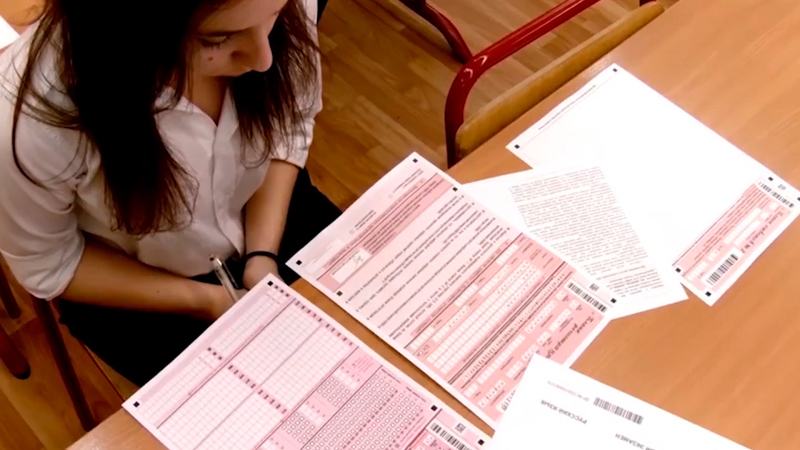 Психиатр Касперович: ЕГЭ и ОГЭ ломают психику наших детей