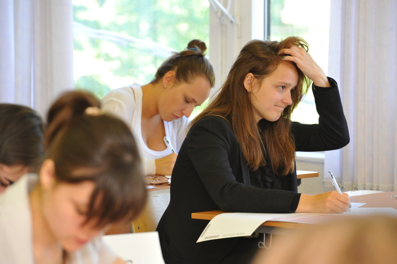 Психиатр Касперович: ЕГЭ и ОГЭ ломают психику наших детей