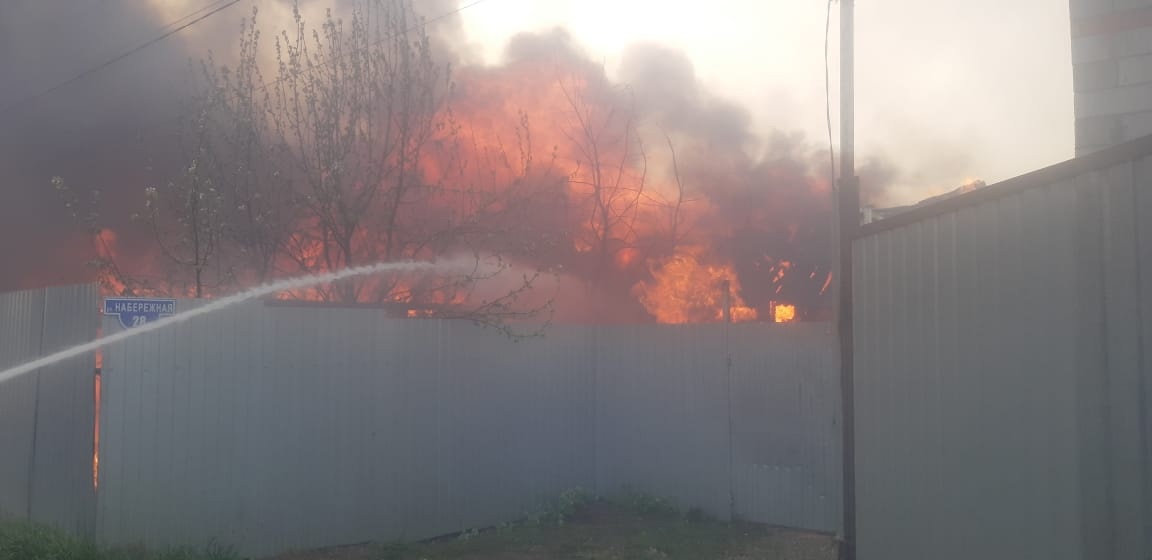 В Ярославской области за вечер сгорели две дачи