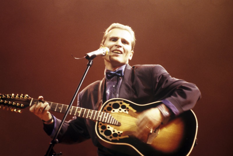 Любит Украину, а зарабатывать желает в России?: К чему привела попытка Малинина усидеть на двух "стульях"