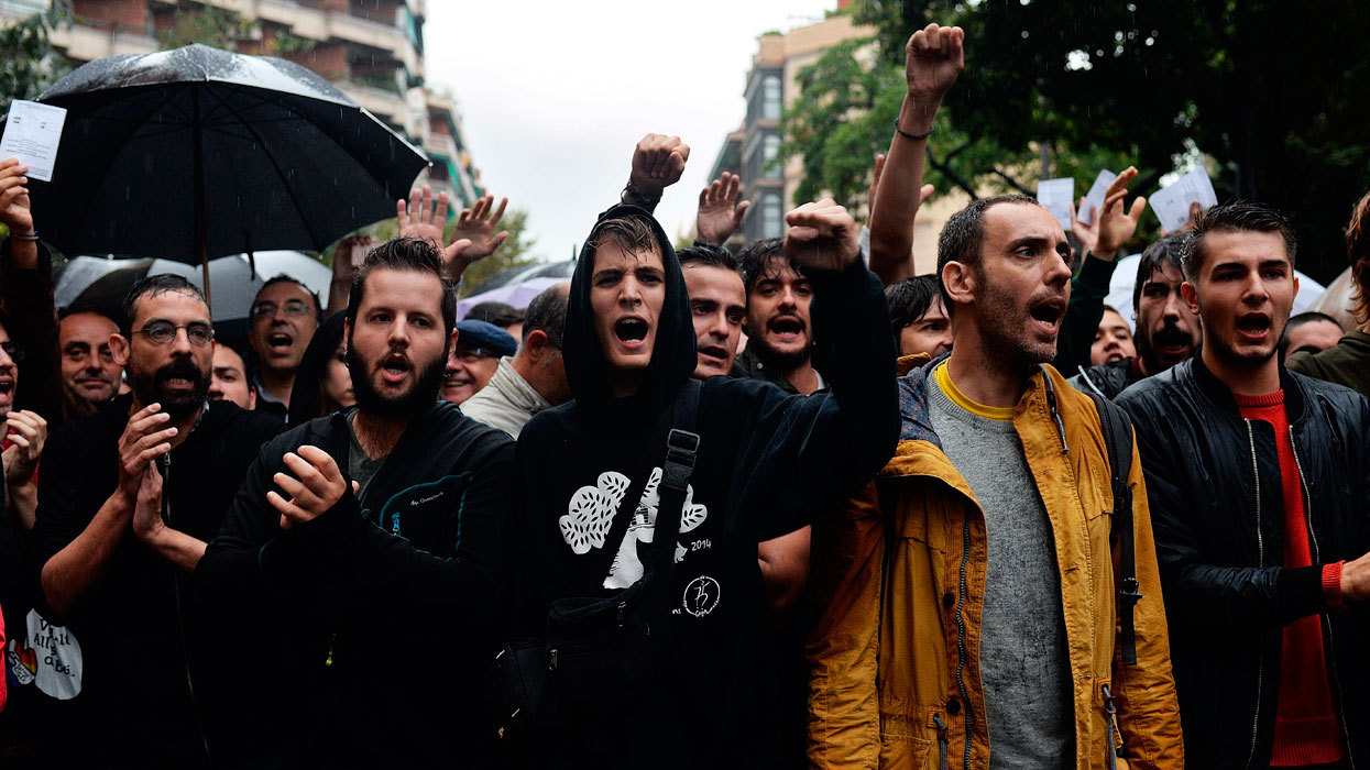 Беспорядки в Каталонии