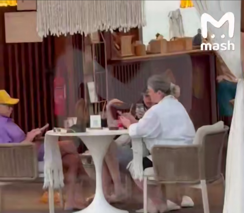 Бары, спа, фитнес и коктейли. Стало известно, как проводит время Долина, пока Лурье ждёт свою квартиру