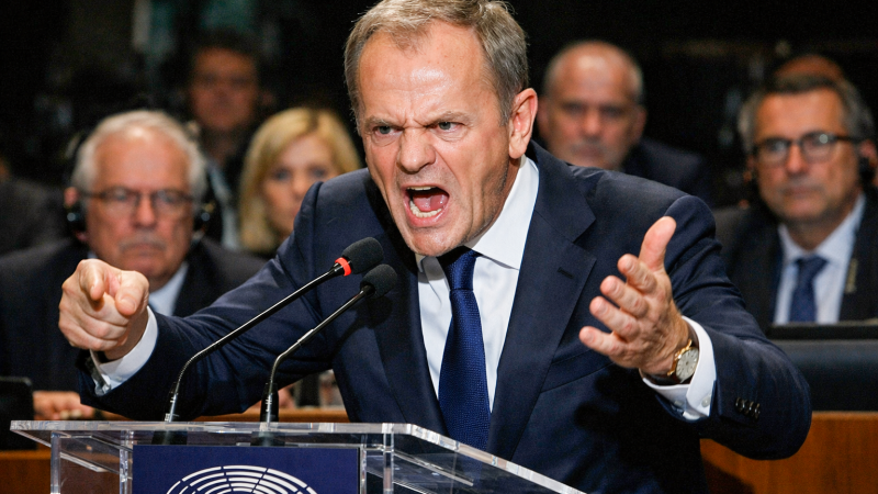 "Половина Варшавы стоит на нашем фундаменте": В Госдуме разнесли Туска