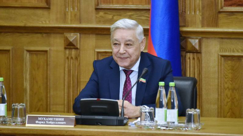 Громкую отставку в Татарстане сопроводили чередой скандалов: От латиницы до запретов СМИ