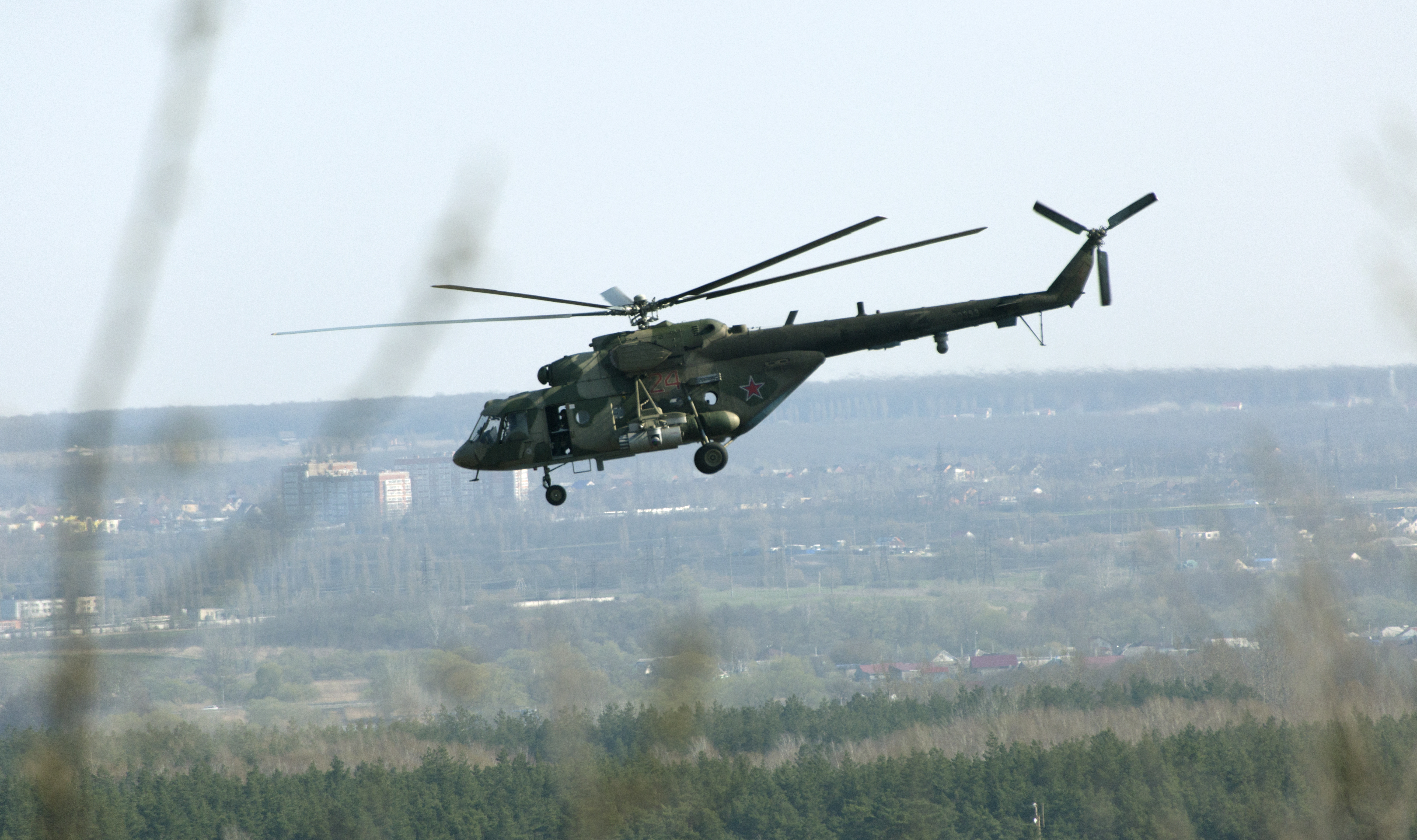 Над экипажем угнанного в Киев Ми-8 издевались перед смертью: Источник  заявил об опознании тел