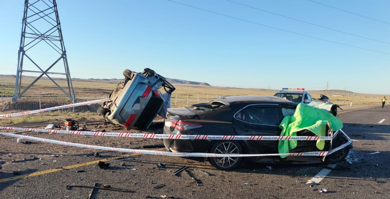 В Казахстане девять человек погибли в ДТП с участием двух автомобилей