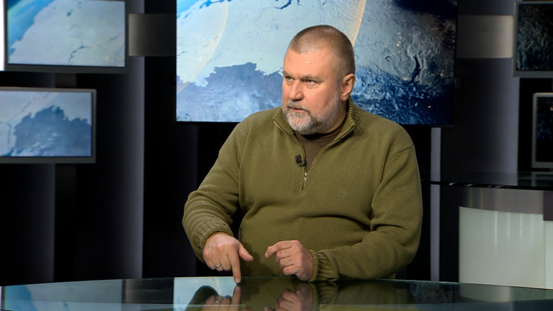 Стеснялся и не находил место: Называвший русских "свиньями" выступил перед судом. "Приговор" оглашён