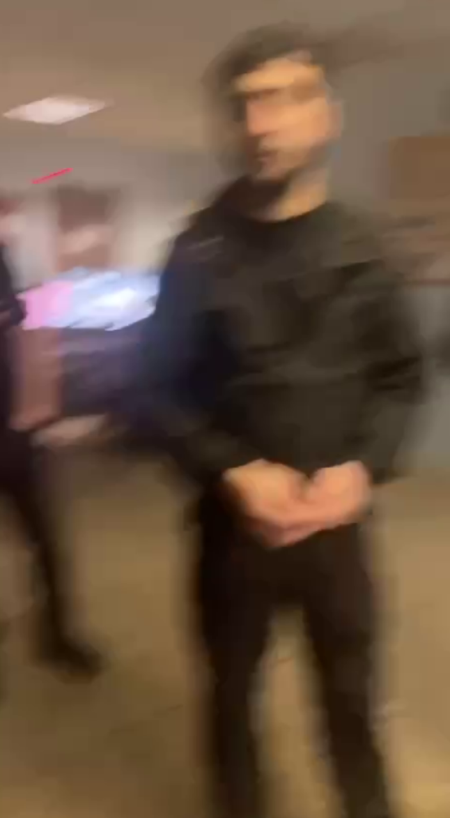 Студенты просят Дивнича защитить их от "чеченской ОПГ"