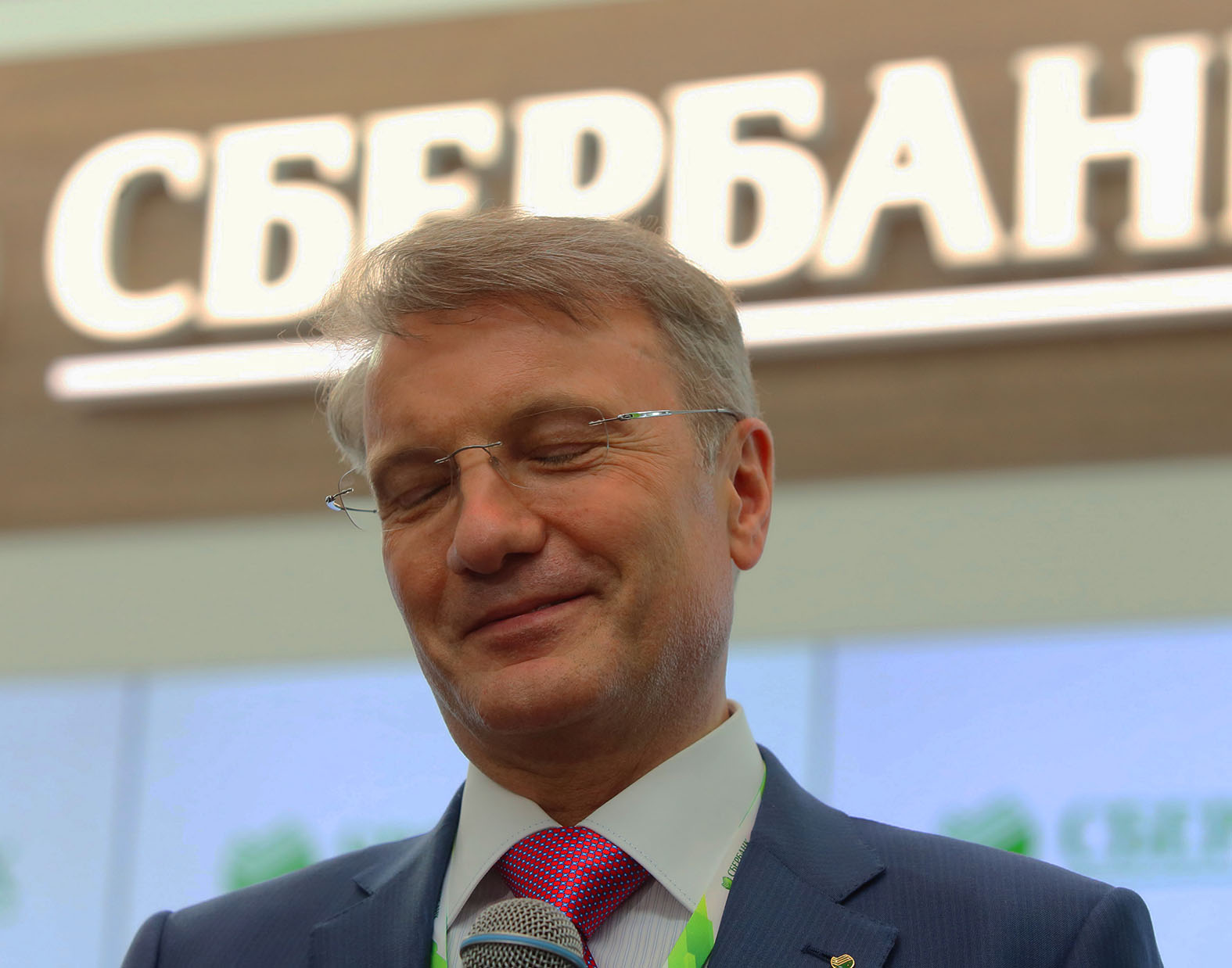 Михалкову назло: Сбербанк обогатил иностранных акционеров