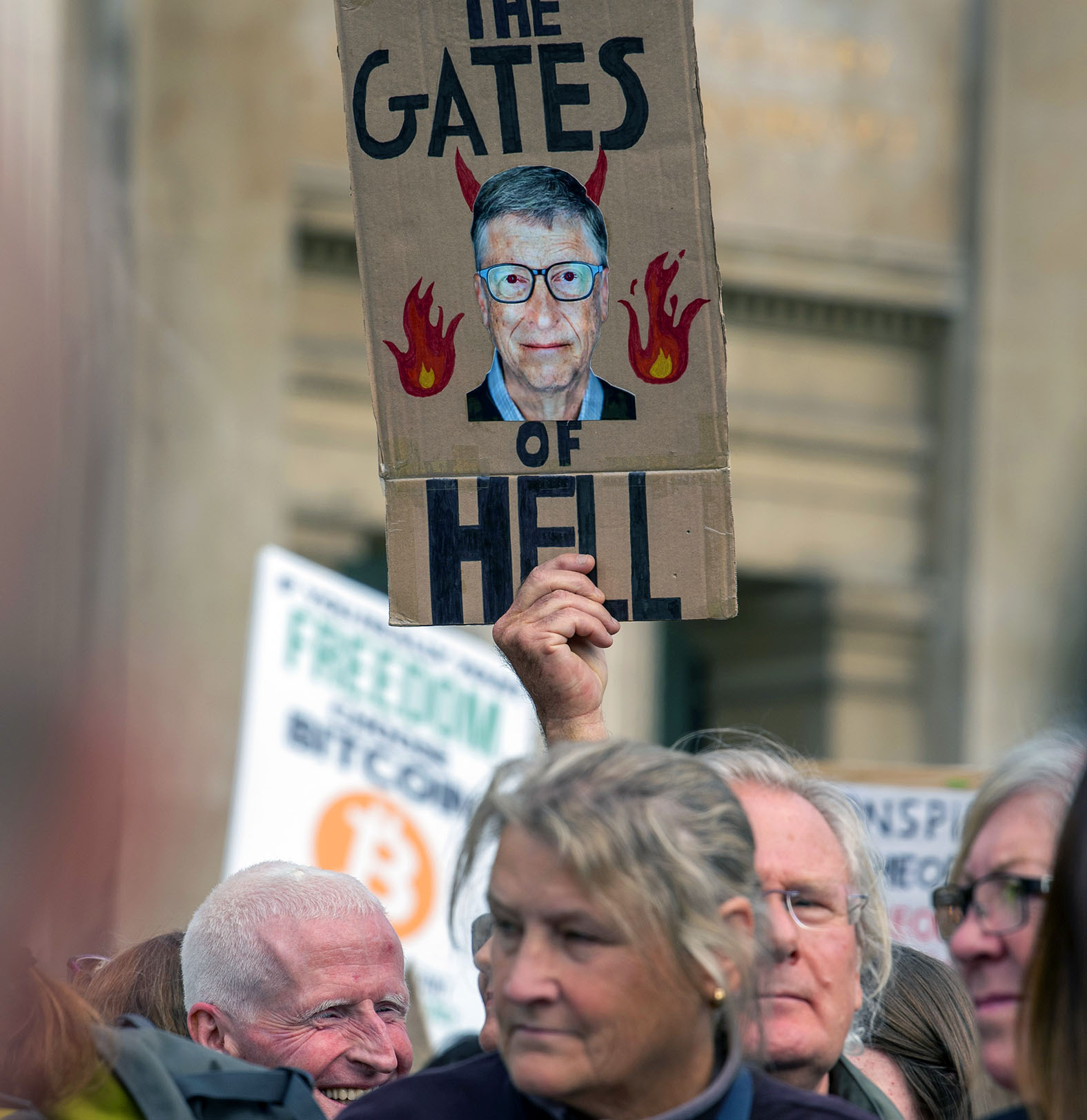 Видеоролик, обвиняющий Гейтса в намерении `уничтожить 15 процентов жителей Земли`, набрал миллионы просмотров в YouTube. Фото: Dave Rushen/Global Look Press/Keystone Press Agency