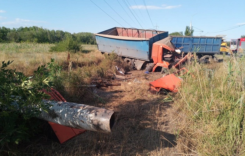 В Ростовской области в аварии пострадали два человека