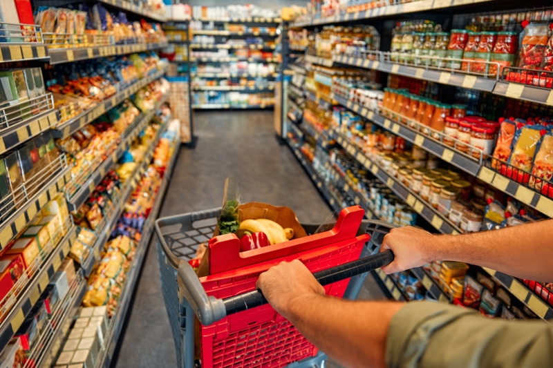 Подорожает абсолютно всё? Виноградов – о ценах на продукты и о том, кто виноват