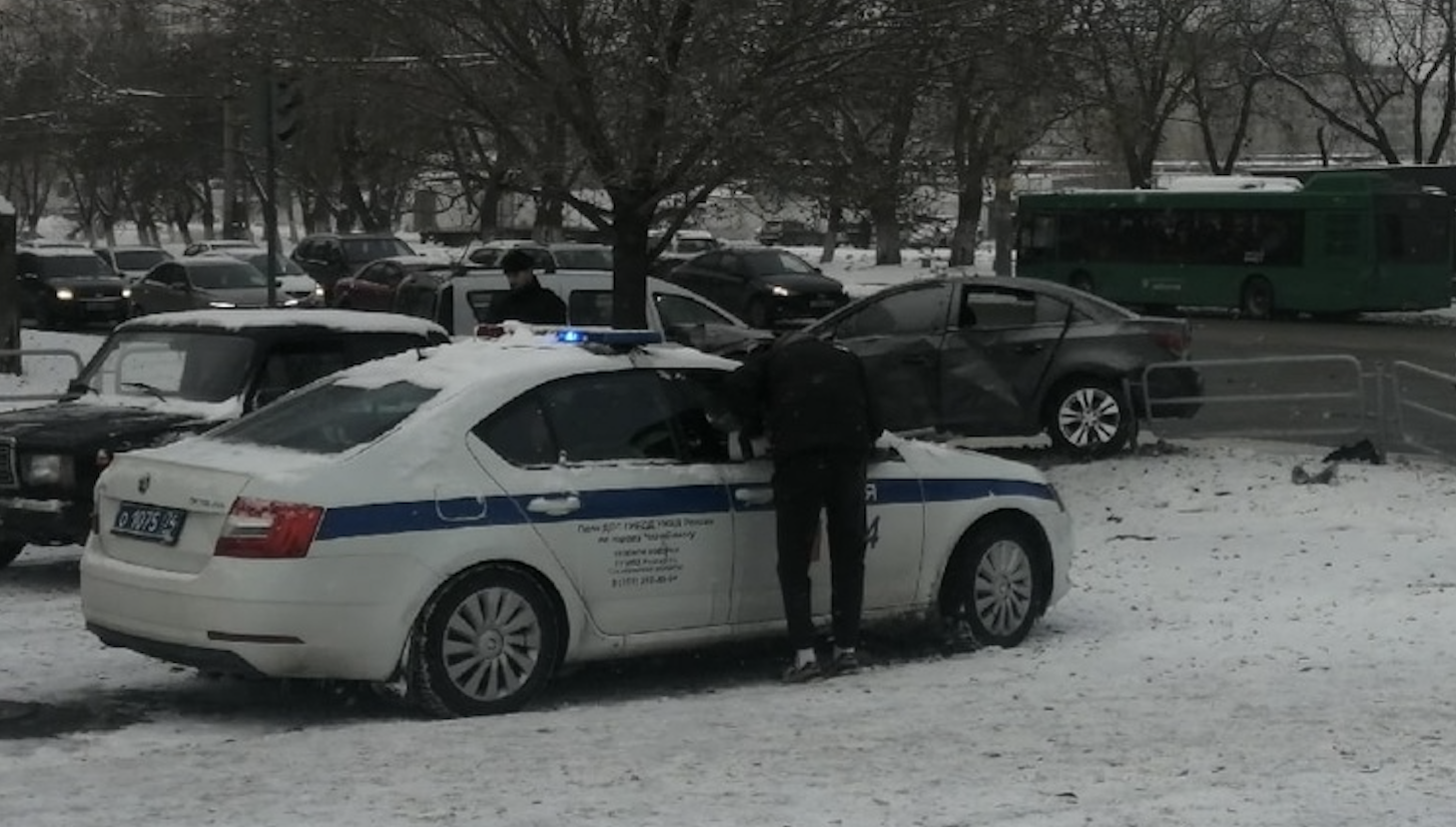 В Челябинской области экипажи ДПС перешли в режим повышенной готовности  из-за погоды