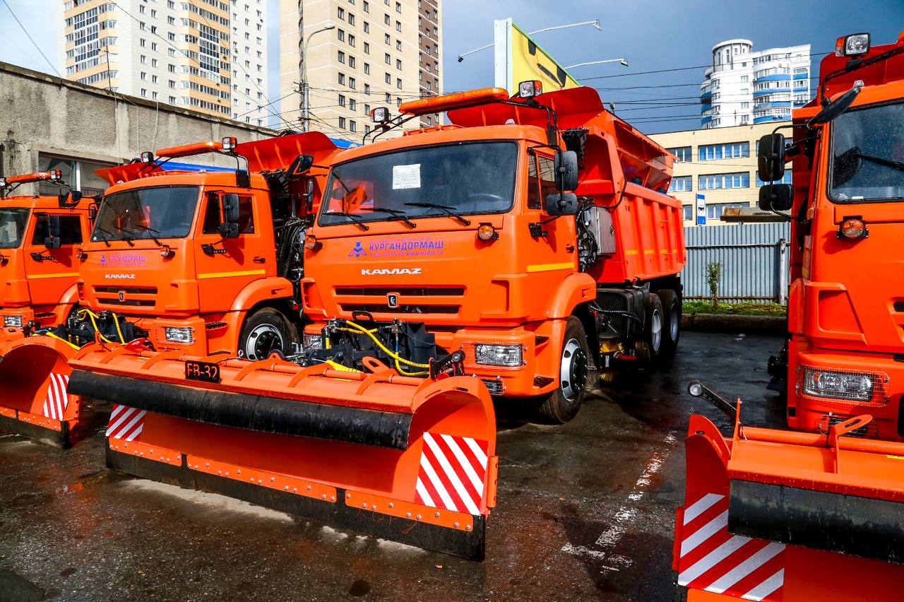 В Новосибирске купят 113 единиц техники для уборки дорог