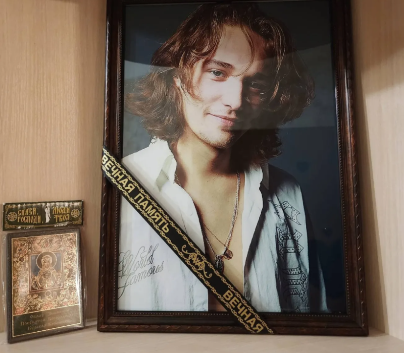 "Болел сильно". Актёр Иван Безбородов умер незадолго до своего 40-летия