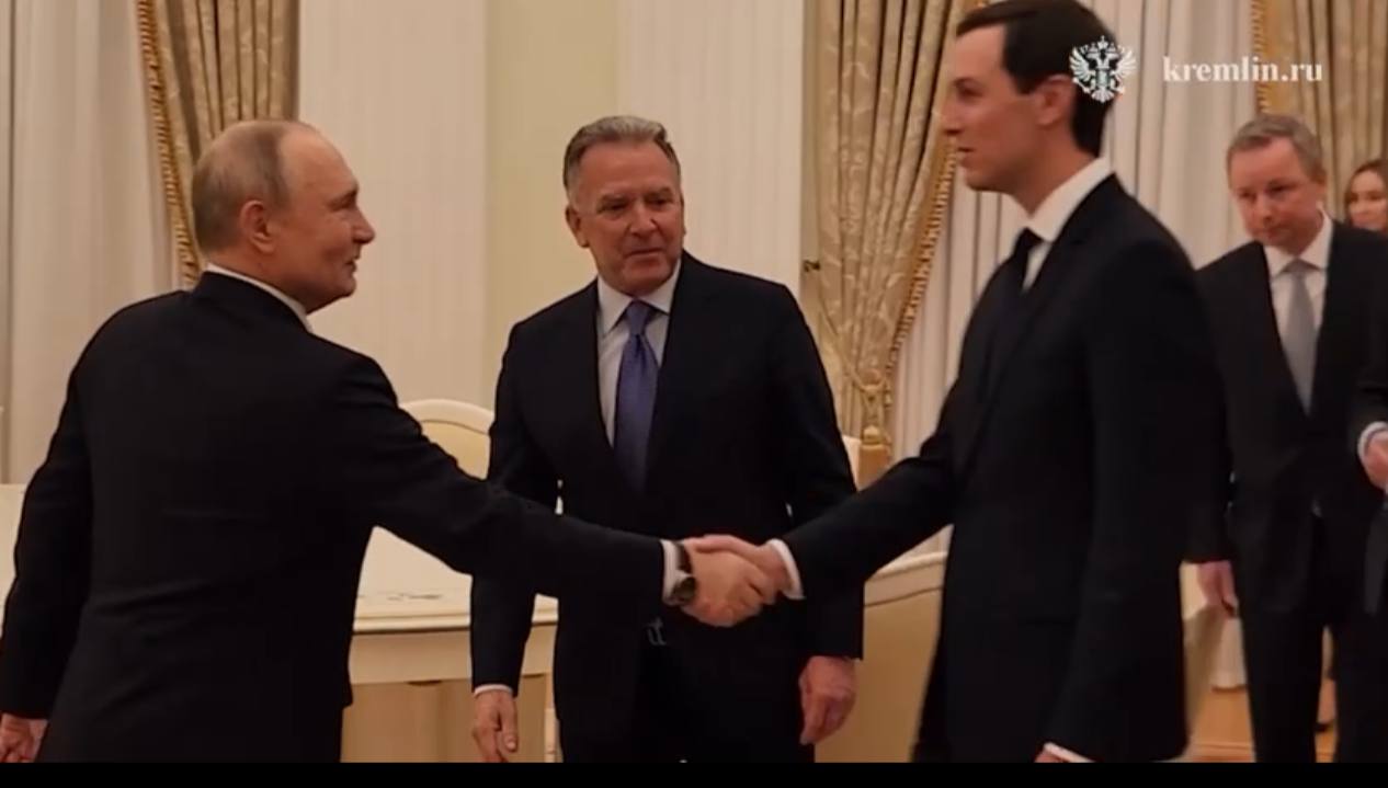 "Базовая эмоция - презрение": Американца в Кремле считала физиогномист