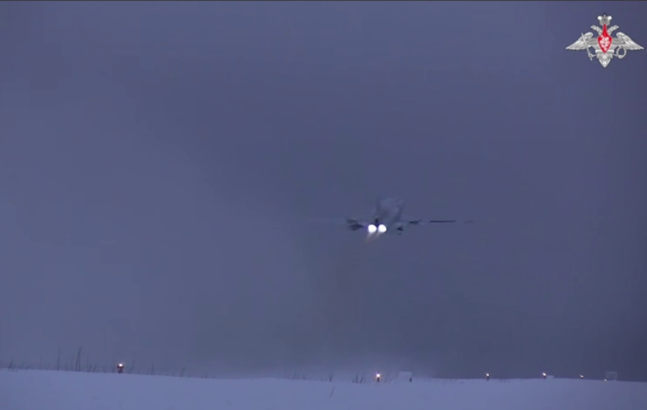 Россию "опрокинули". Зря: Путин поднял Ту-22м3. "Ответный огонь" – и в НАТО затрепетали. Поворотные 5 часов