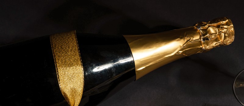 Колбаса - событие, майонез - чудо. Что ставили на стол в Новый год в СССР?