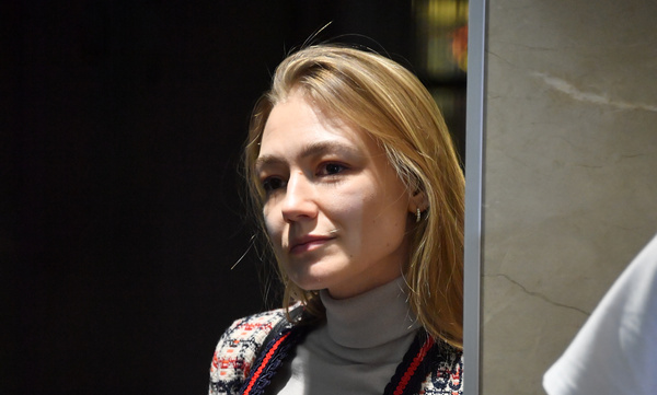 Лепила пощёчины Зеленскому и скрывала личную жизнь. Как сейчас живёт Оксана Акиньшина?