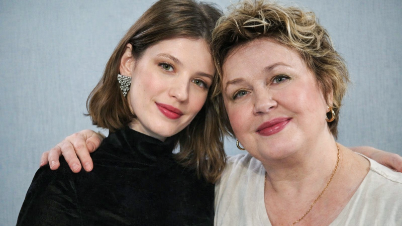 Будто две капли? Не всегда: Как выглядят дочки наших актрис, которые пошли по стопам легендарных мам