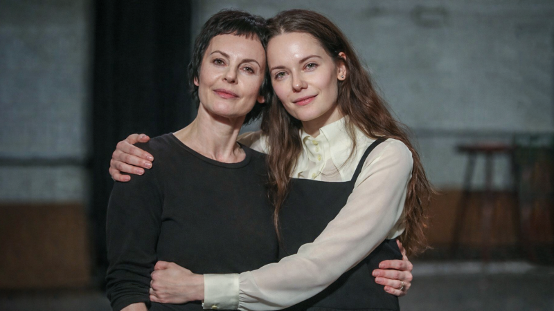 Будто две капли? Не всегда: Как выглядят дочки наших актрис, которые пошли по стопам легендарных мам