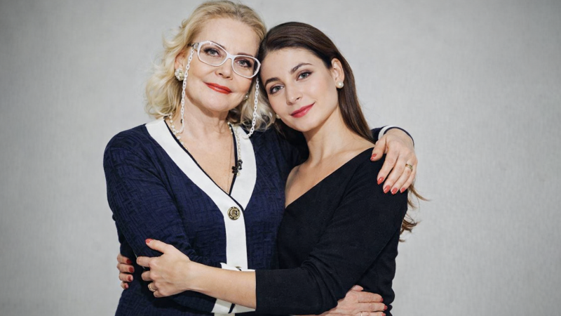 Будто две капли? Не всегда: Как выглядят дочки наших актрис, которые пошли по стопам легендарных мам