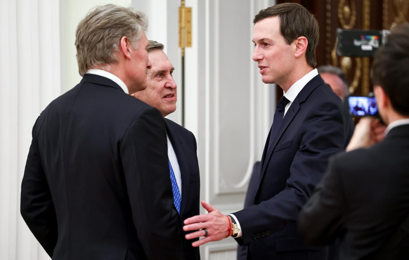 "Особого стресса не было": Кушнер и Грюнбаум пришли на встречу с Путиным в "умных кольцах"