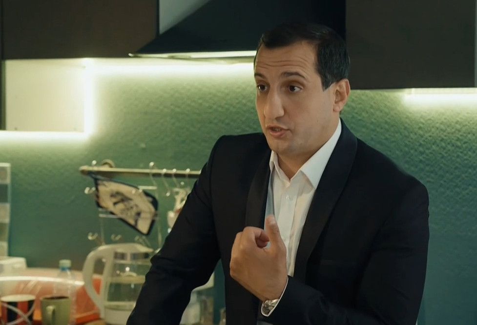 А ведь многим они нравились: Что стало с актёрами "Универа" после СВО. Кузя и Яна уже совсем не те