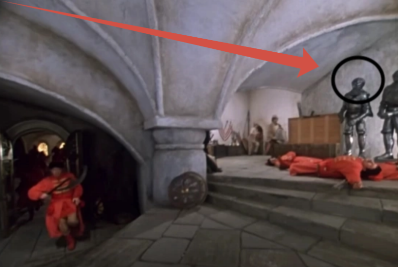 Три киноляпа. "Иван Васильевич меняет профессию": Мало кто замечает