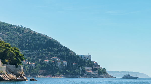 Взятки, кумовство и квартиры с "неудобствами": Русская переехала в Хорватию и пожалела