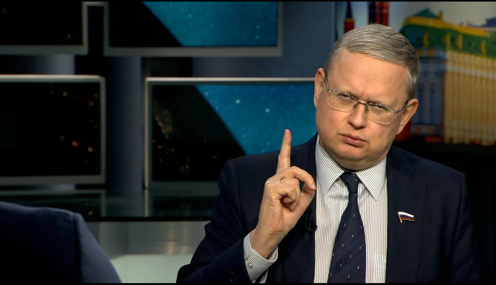 Делягин: "9,6 трлн у господина Силуанова в кармане, а он говорит - "мне нужно 100 млрд, мне их не хватает"