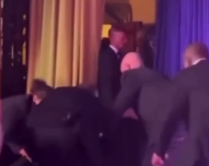 Скажите, как интересно! 9 секунд, которые изменили всё: Трамп объяснил, почему во время стрельбы его эвакуировали после Вэнса