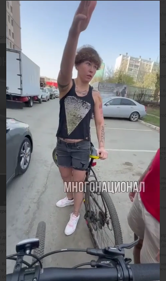 Мигранта, которого вывел из себя вид велосипедисток, отправили на родину