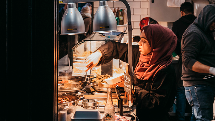 В России готовятся к запуску исламского банка. Народ опешил: "Куда мы идём?!"