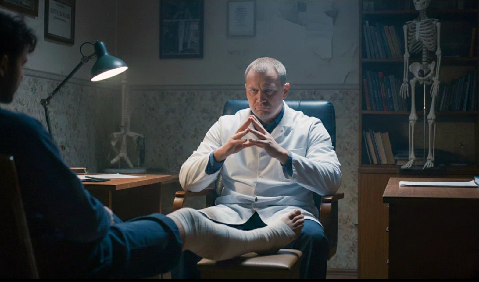 "Ведутся либо на идиотов-блогеров, либо на врачей-преступников": Мясников жёстко отругал русских из-за одного действия