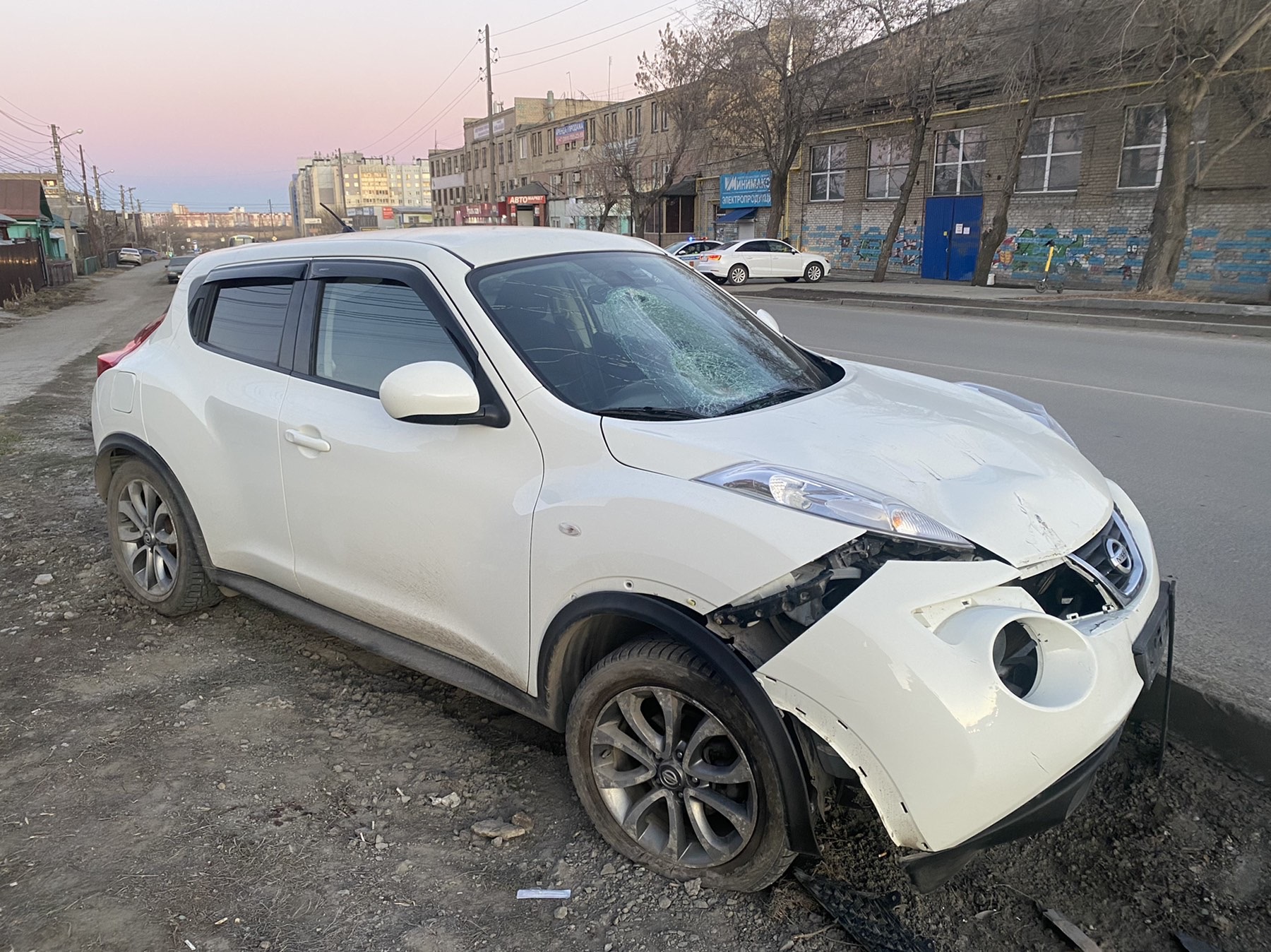 Наехала на препятствие, потом на детей: подробности ДТП с подростками на  самокате