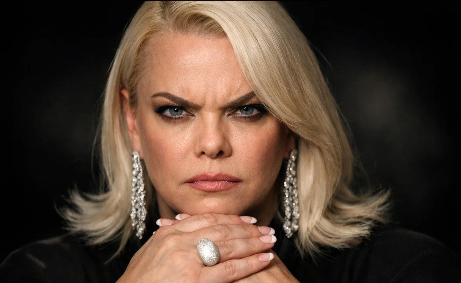 "Мы рискуем так и не дождаться Победы ": Поплавская вышла из себя после гневной речи Соловьёва. "Нельзя воевать на полшишечки!"