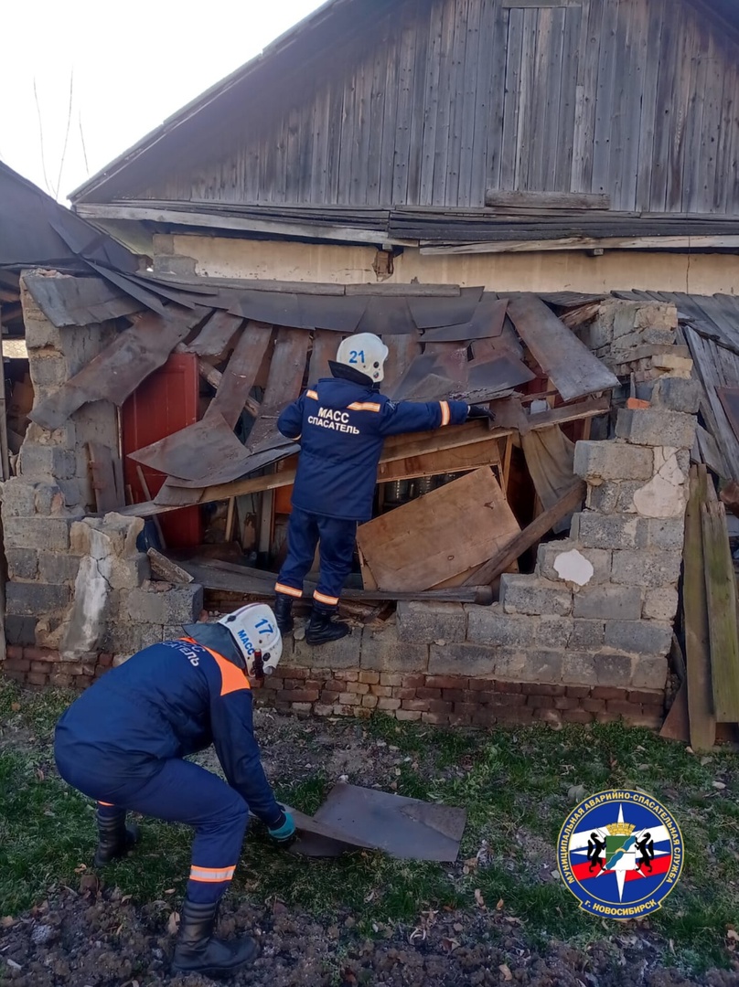 В Новосибирске обвалилась пристройка к частному дому