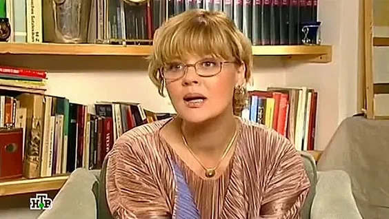 Почему Юлия Меньшова не плакала на церемонии прощания с матерью