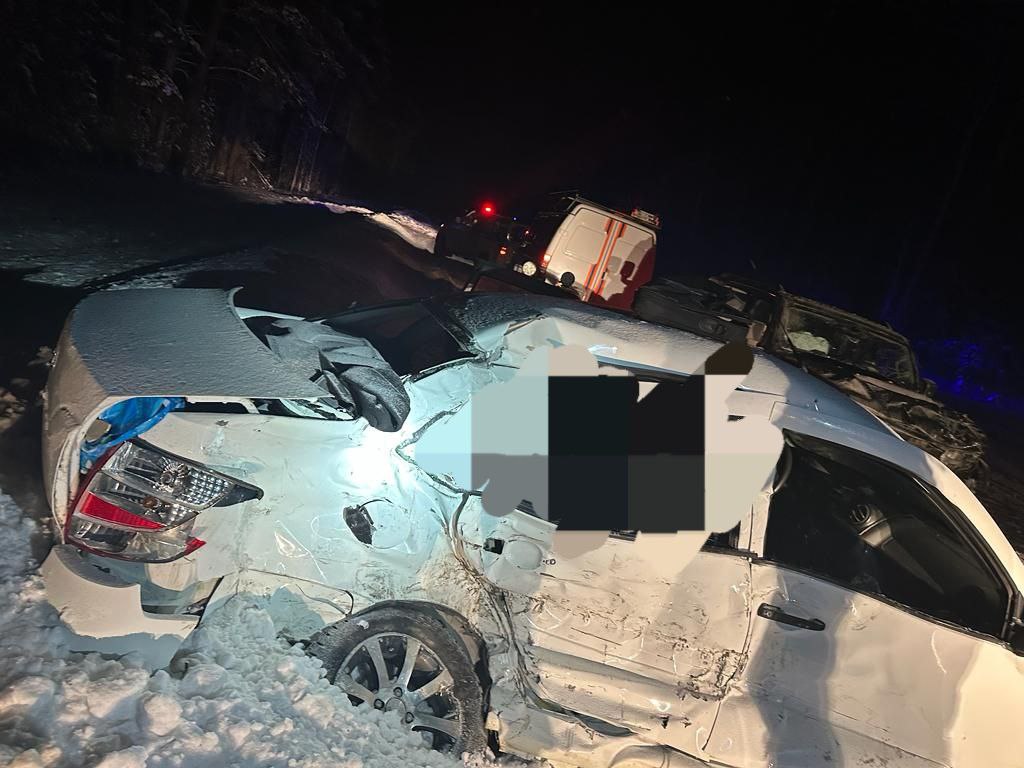 Врезались в ТАНК: две женщины погибли на трассе в Челябинской области