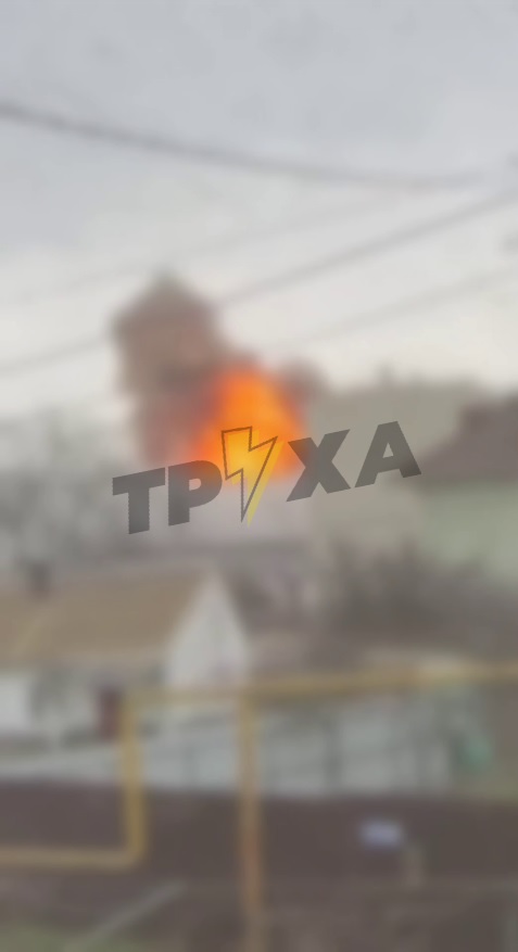 Столб огня и взрыв: В порту Одессы начался масштабный пожар. Что известно