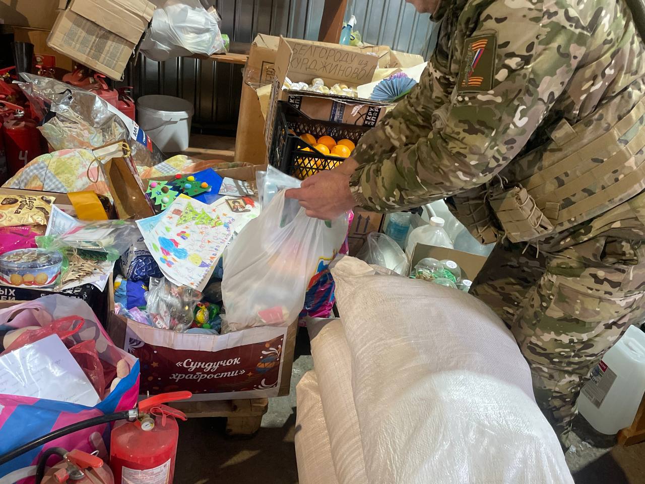 Дети из Германии прислали открытки русским бойцам СВО. Здоровые мужики плакали