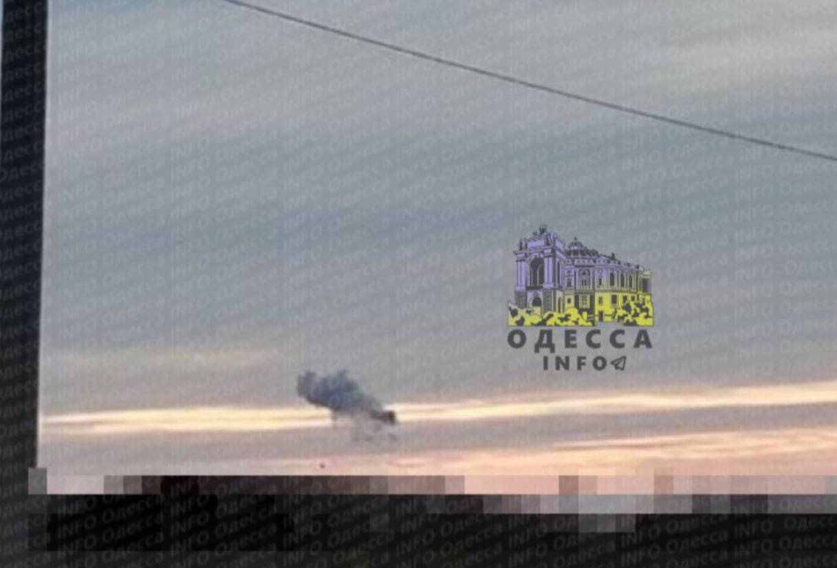 "Шоковые" удары. Одесса горит. Вот и расплата за резиденцию Путина. Аэропорт "выключен": Спецзаявление капитана Дандыкина