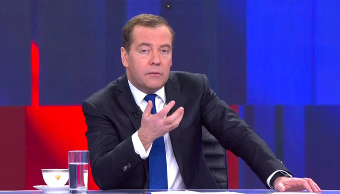 Сборник забойных анекдотов про отставку правительства Медведева