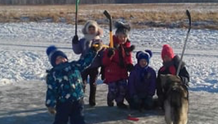 "Жить стало лучше. Свет давали на час в день". Сибирская сага семьи с 14 детьми