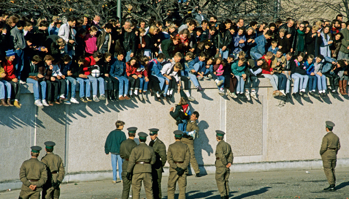 Растворение Берлинской стены