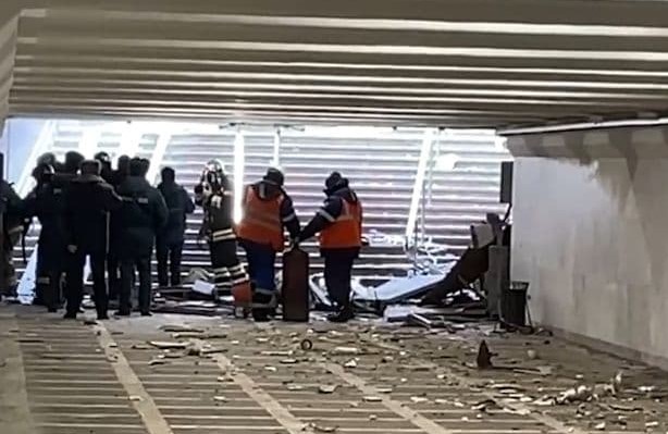 Что случилось на площади революции в челябинске 25 сентября. Смотреть фото Что случилось на площади революции в челябинске 25 сентября. Смотреть картинку Что случилось на площади революции в челябинске 25 сентября. Картинка про Что случилось на площади революции в челябинске 25 сентября. Фото Что случилось на площади революции в челябинске 25 сентября