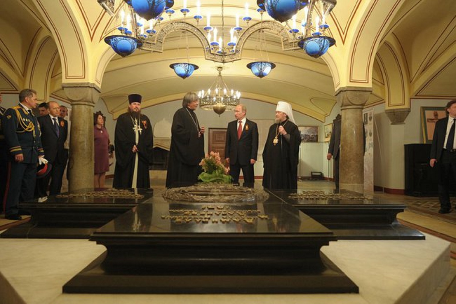 Celebrating Victory Day and th беллинсгаузен и лазарев биография